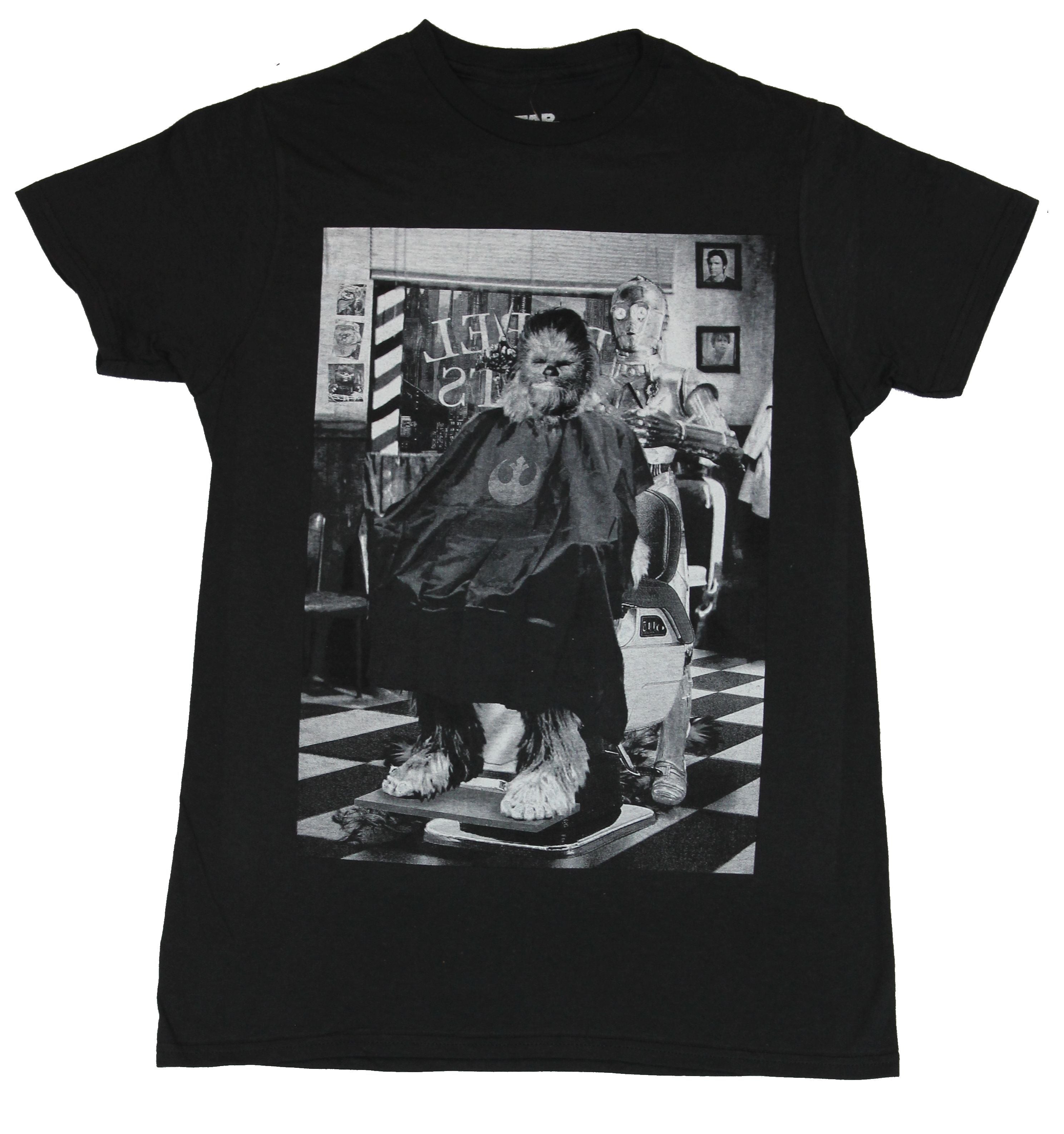 Star Wars Mens T-Shirt - C3PO Giving Chewbacca a Haircut Image