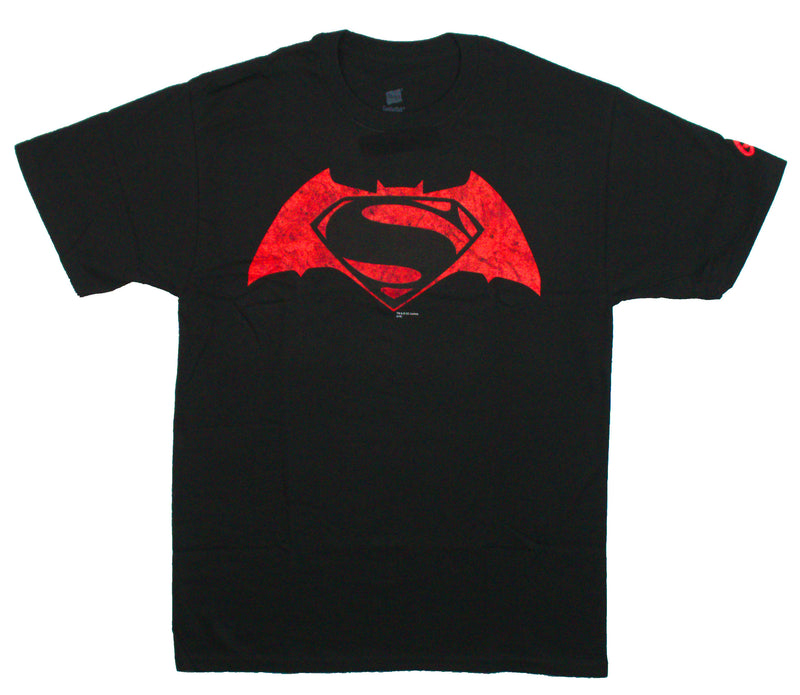 Graphitti Designs Batman vs. Superman Distressed NOS DEADSTOCK VINTAGE T-SHIRT