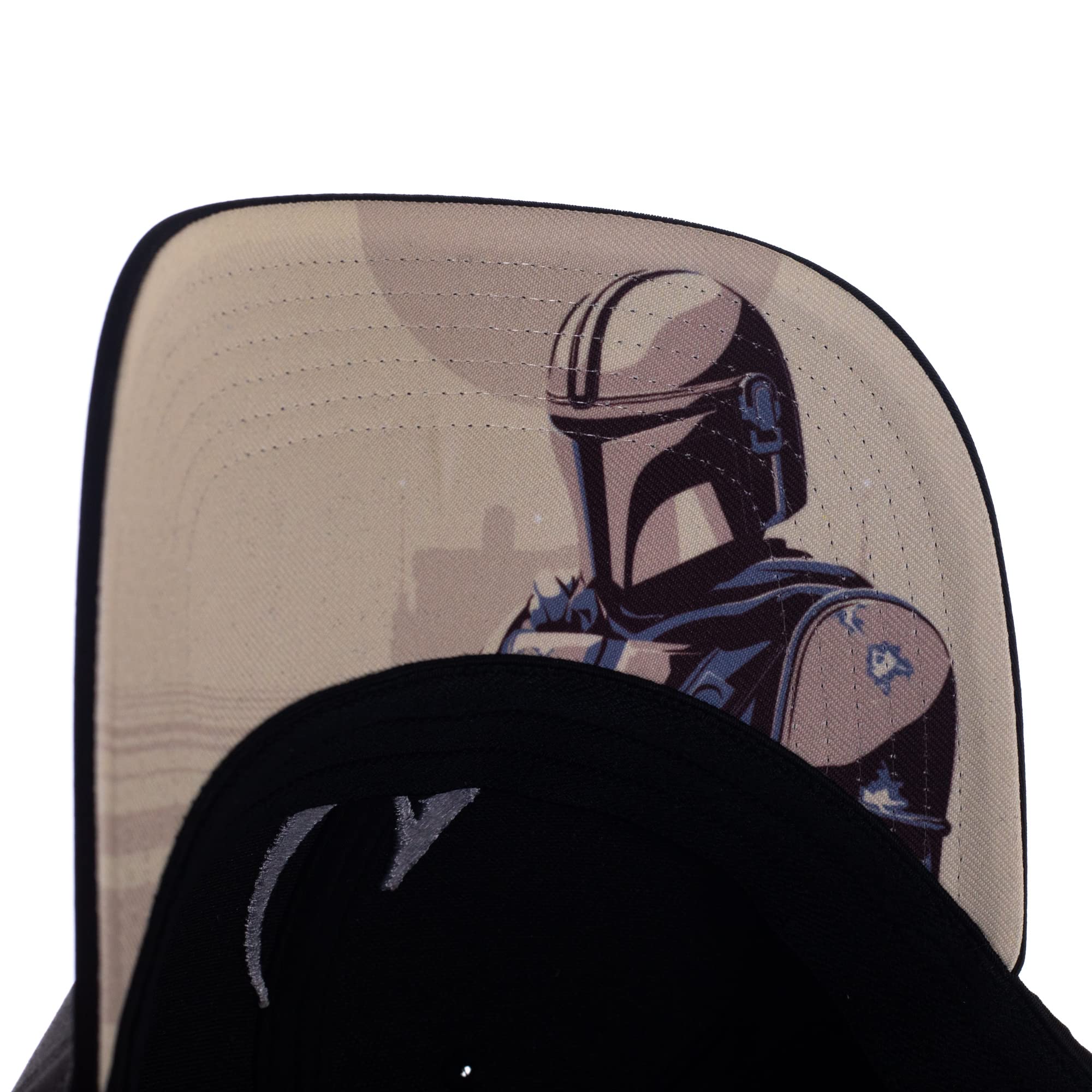 Star Wars Mandalorian Mudhorn Skull Black Flex Fit Hat