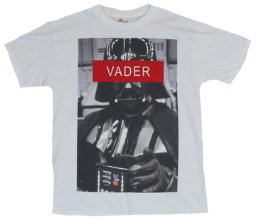 Star Wars Mens T-Shirt - Darth Vader Red Vader Eye Bar Pointing Image