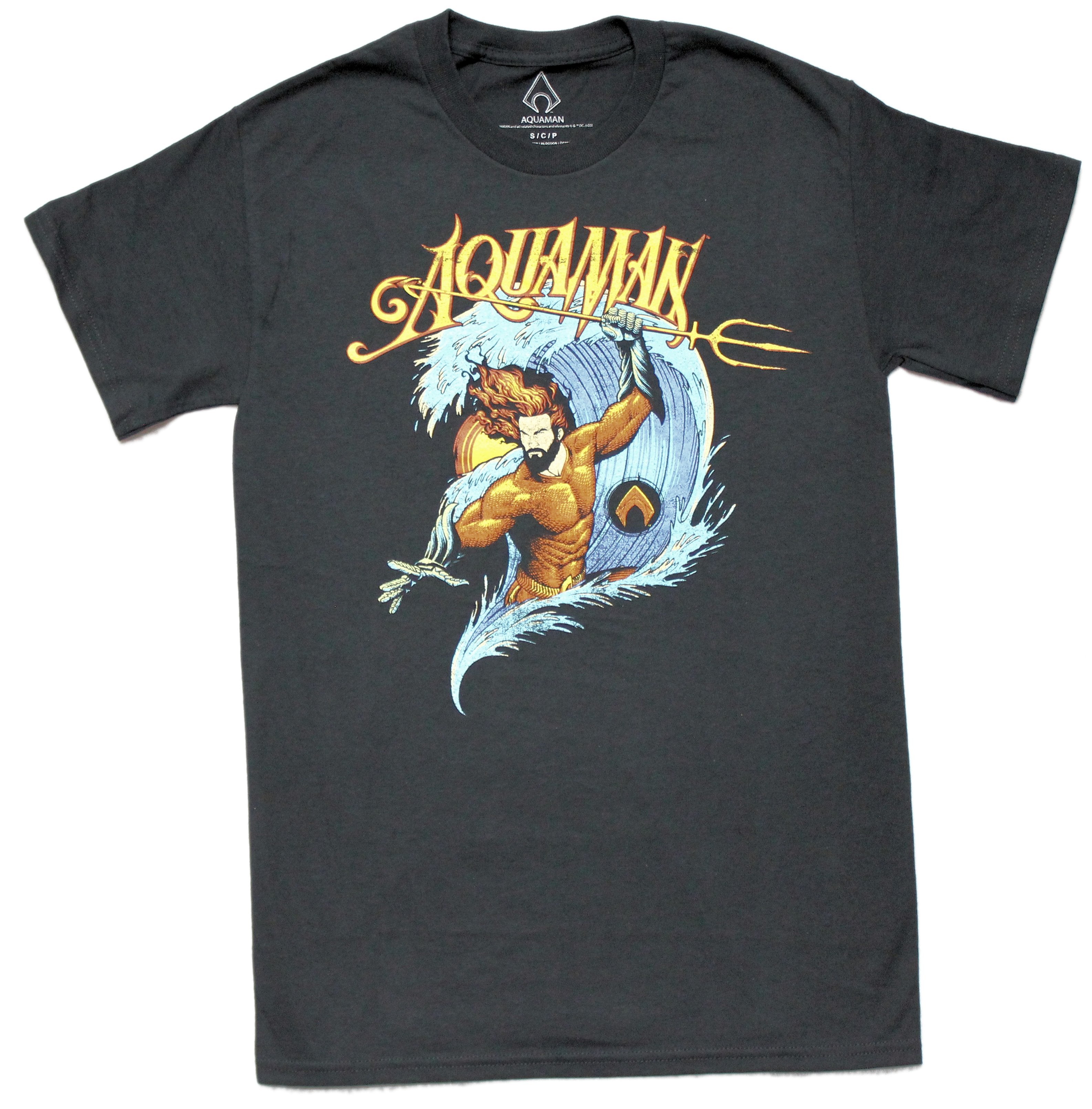 Aquaman Mens T-Shirt - Attacking W/ Trident From Ocean Wave